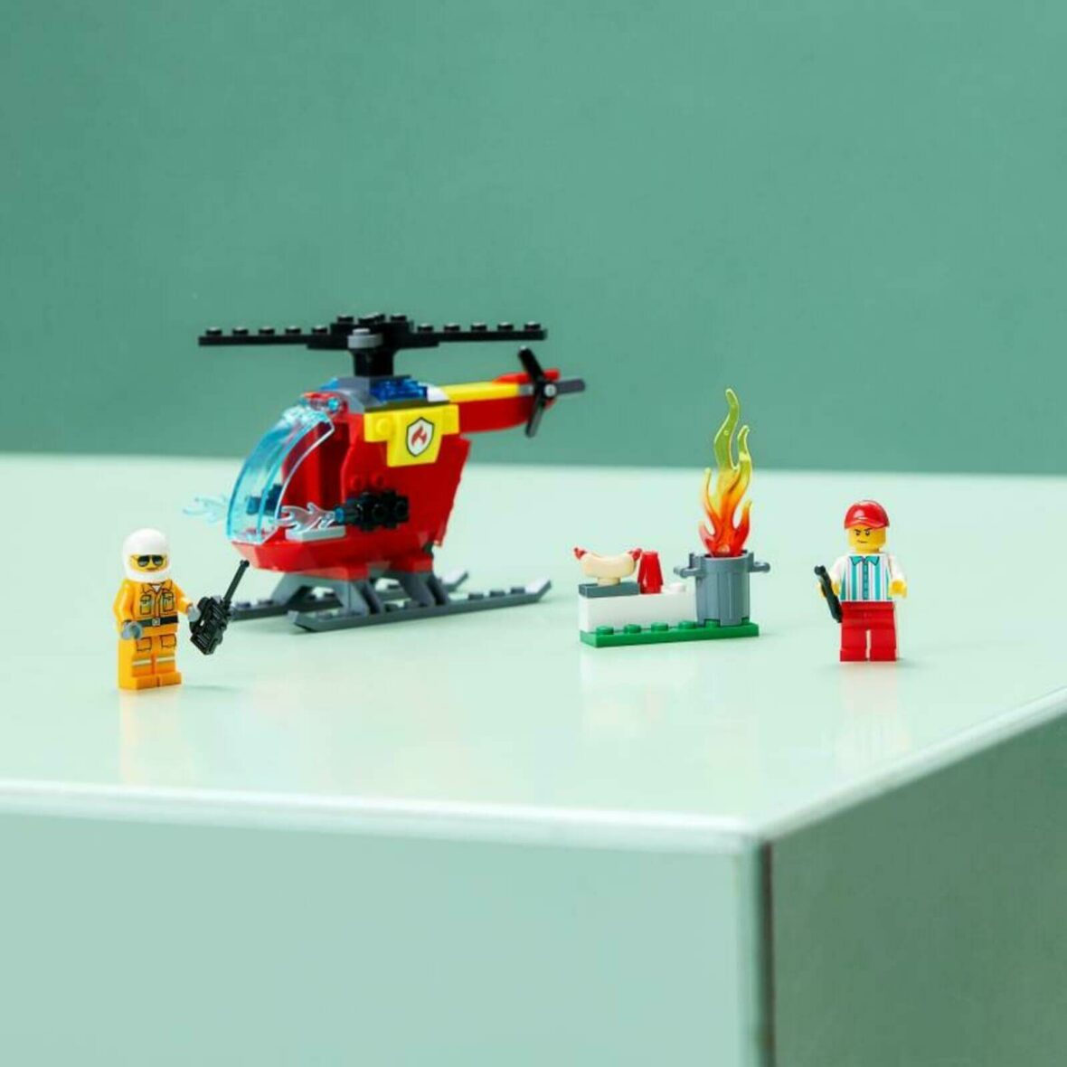lhelicoptere-des-pompiers-jouet-pour-filles-et-garcons-lego-city-60318_6