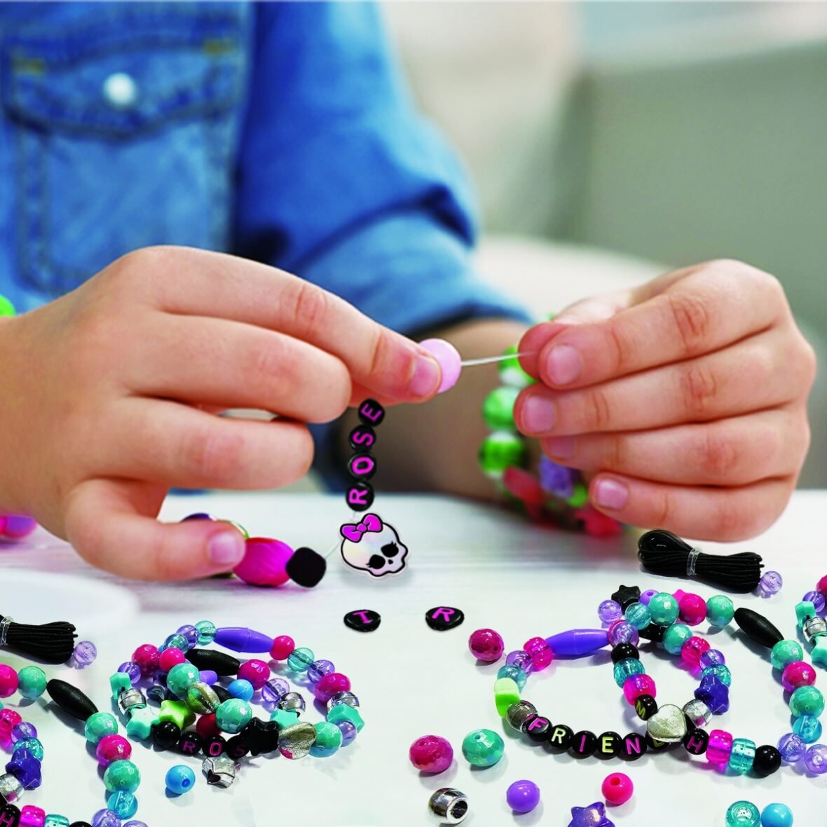 Créez de fantastiques bracelets et colliers avec les perles