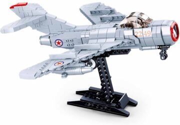 Sluban-Old-Russian-Jet-Fighter