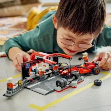 voiture-de-course-Ferrari-a-construire