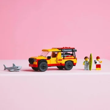 jouer-avec-le-vehicule-lego