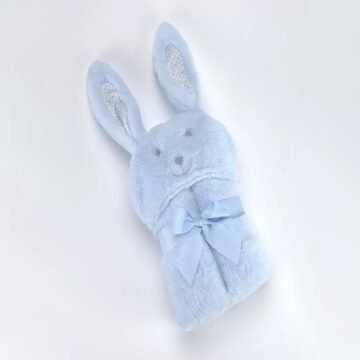 Couverture-bebe-pompon-lapin-bleu-–-Mora