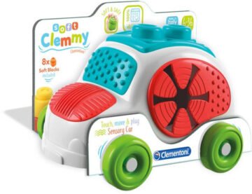 voiture-innovante-avec-des-parties-en-matiere-souple-et-des-cubes