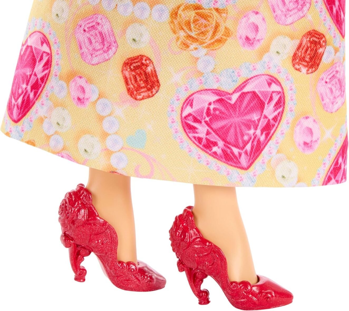 magnifique poupée Belle, des bijoux et des accessoires comme des chaussures