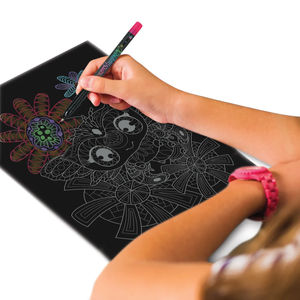 Livre de Coloriage à Pages Noires – Isadora – Nebulous Stars