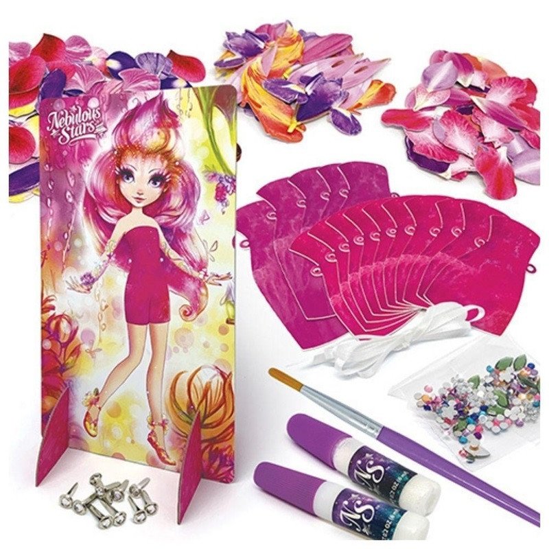 Atelier de Stylisme – Robes Florales de Petulia – Nebulous Stars