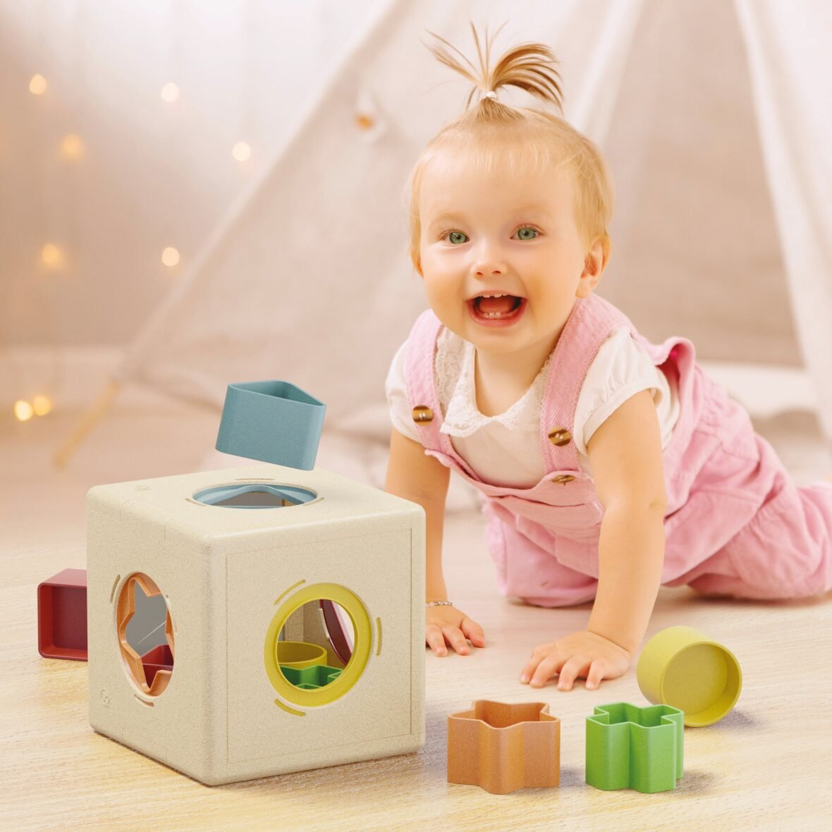 Quercetti Play Bio Kubo Shape – Cube trieur de formes en bioplastique