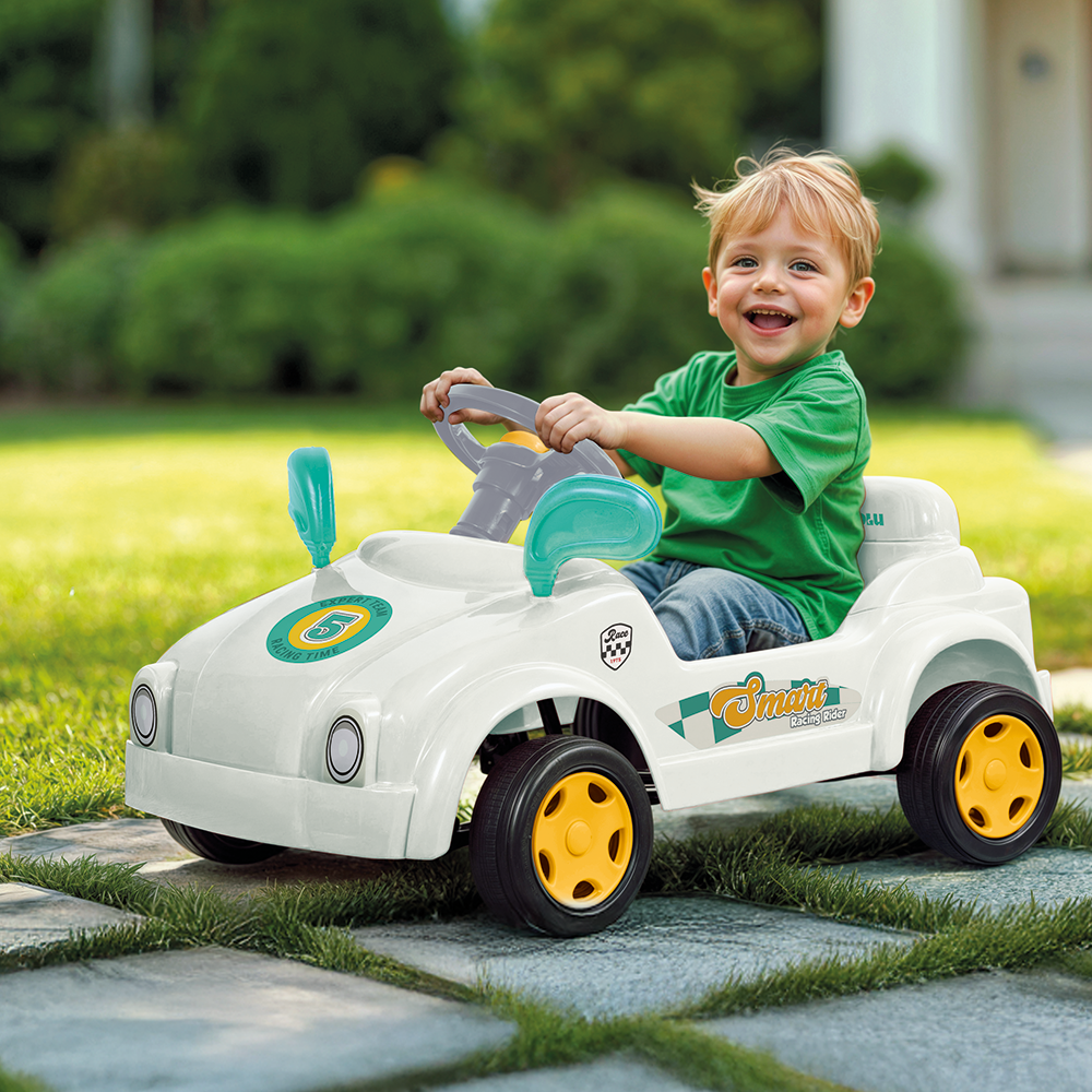Dolu Voiture à pédales 2684 en carton